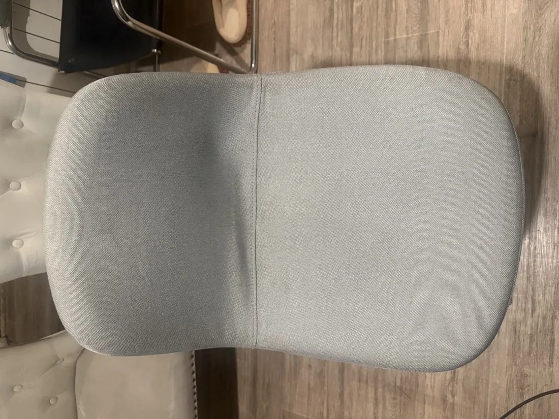 Chaise en tissu après nettoyage